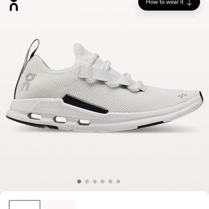 On Cloud cloudeasy women’s athletic shoes black white size 7 ONcloud VGUC